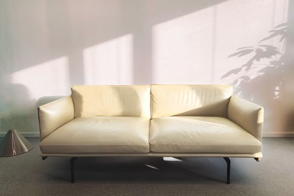 Sofá de Cuero color Marfil